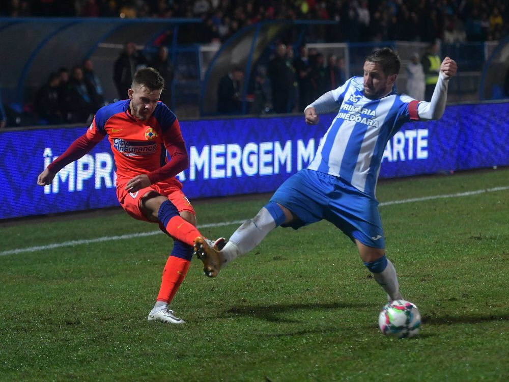 „Mi-a cerut un impresar să îi las să plece!” Gigi Becali a anunțat încă două plecări de la FCSB în iarnă_10