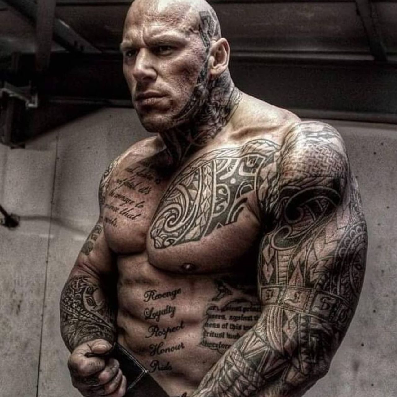 Rico Verhoeven, testul abdomenului ”de fier”! A încasat pumni în abdomen de la ”cel mai înfricoșător om din lume”_2