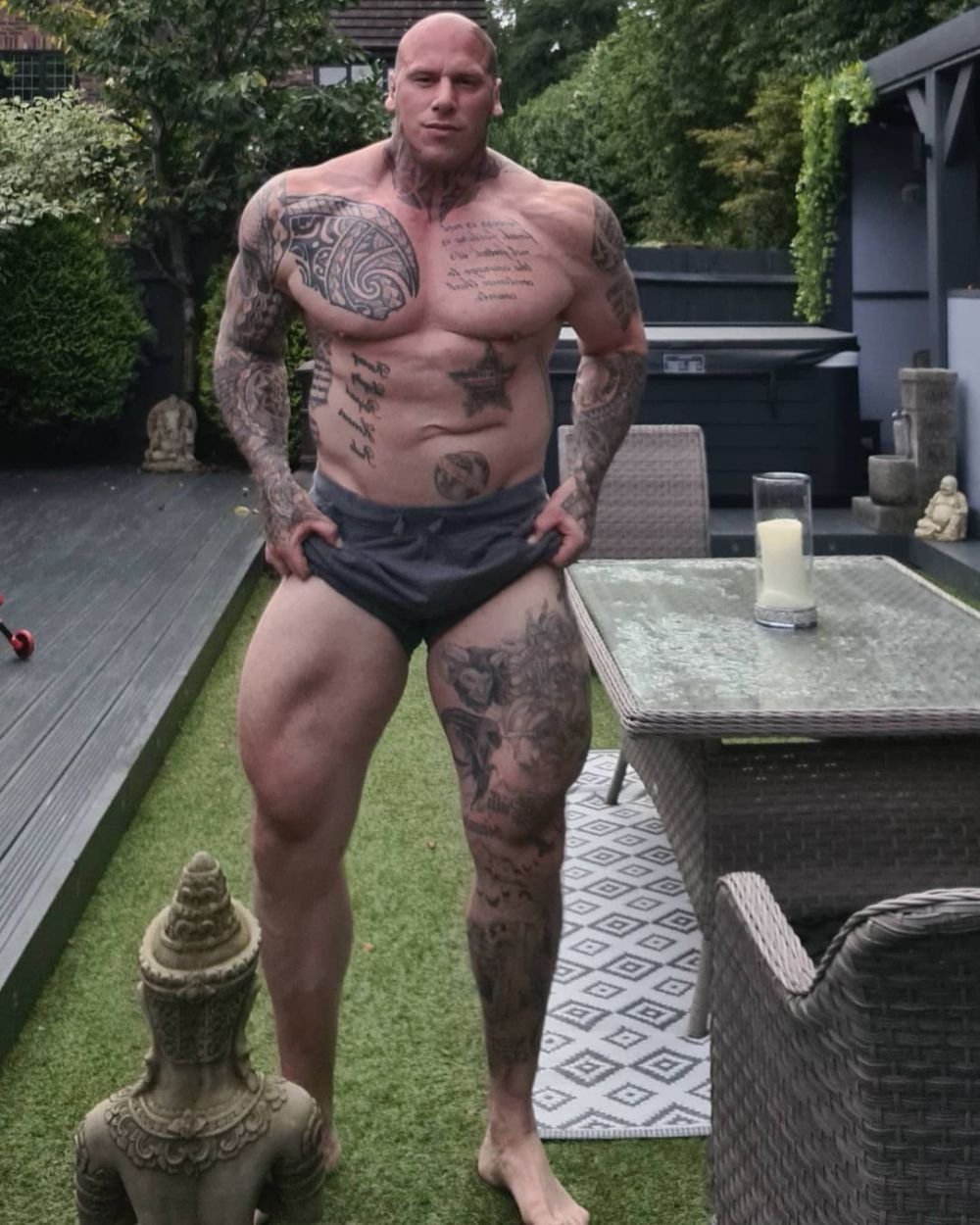 Rico Verhoeven, testul abdomenului ”de fier”! A încasat pumni în abdomen de la ”cel mai înfricoșător om din lume”_3