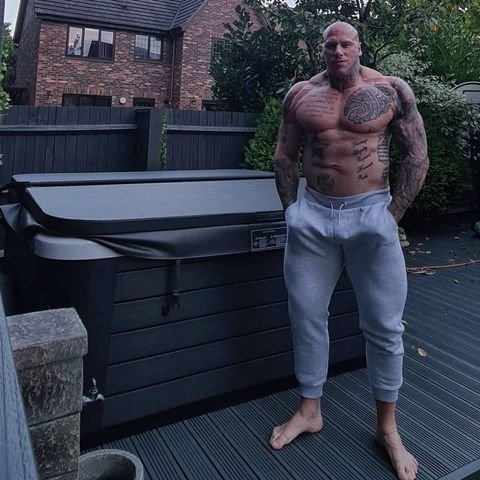 Rico Verhoeven, testul abdomenului ”de fier”! A încasat pumni în abdomen de la ”cel mai înfricoșător om din lume”_4