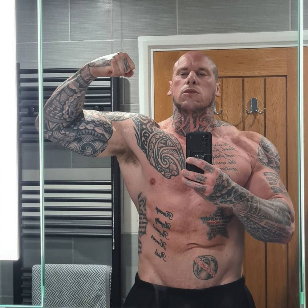 Rico Verhoeven, testul abdomenului ”de fier”! A încasat pumni în abdomen de la ”cel mai înfricoșător om din lume”_5