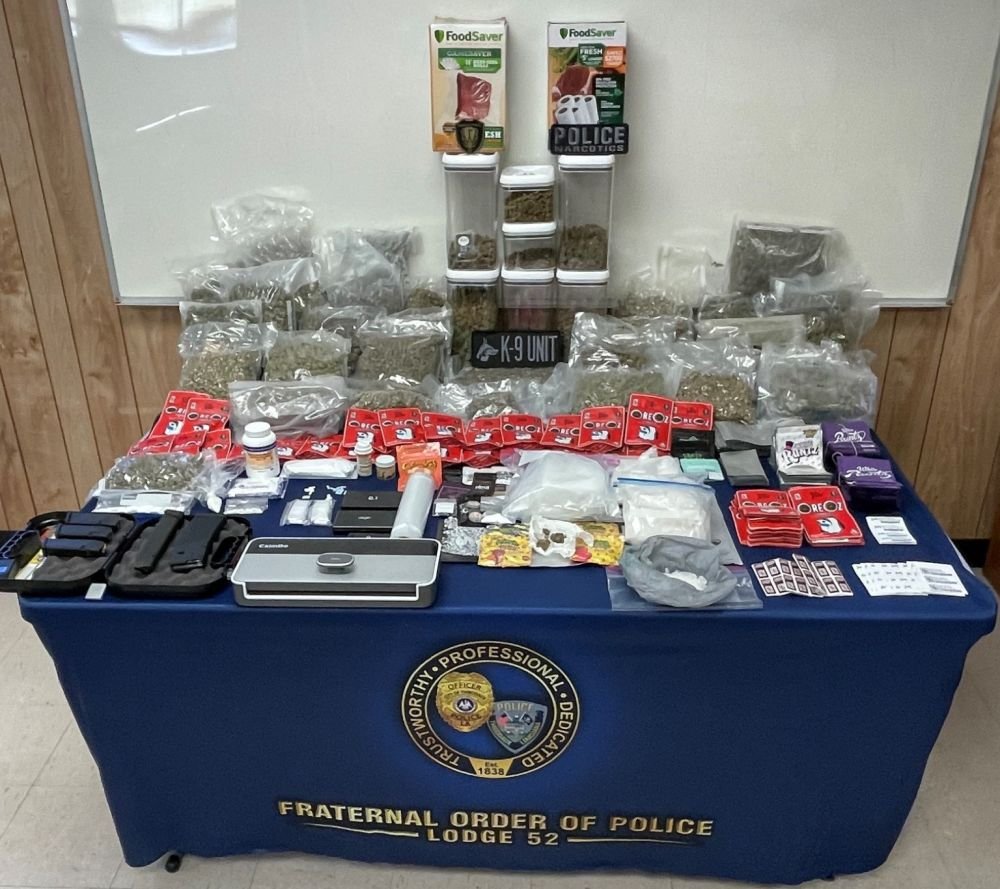 Cunoscut sportiv american, arestat după ce poliția a găsit droguri în valoare de 120.000 de dolari în mașina sa!_3