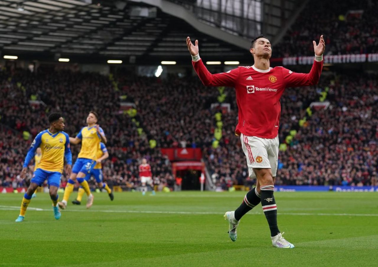 Cristiano Ronaldo, corigent în 2022! Cea mai mică notă după ce a ratat cu poarta goală și a ajuns la 6 meciuri fără gol_1