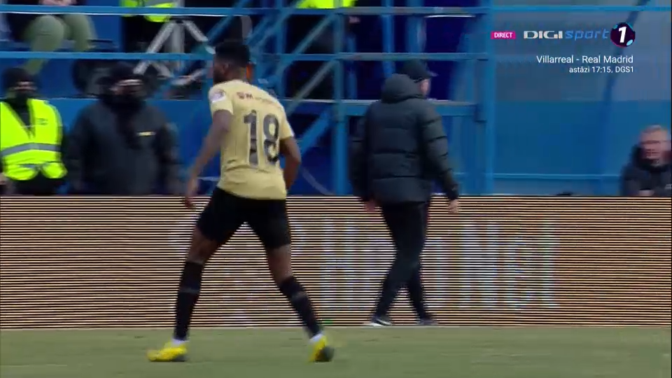 Ce cadou a primit puștiul speriat de Gică Hagi: 