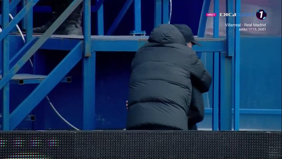 Ce cadou a primit puștiul speriat de Gică Hagi: 