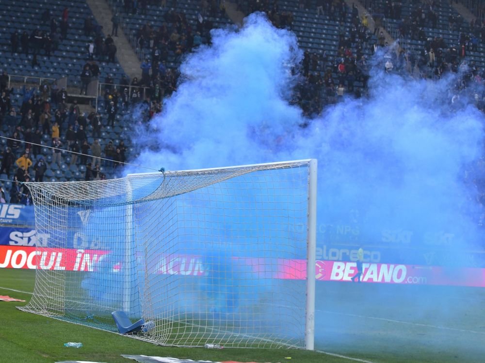 CCA a anunțat cine va arbitra confruntarea Universitatea Craiova - FCU Craiova