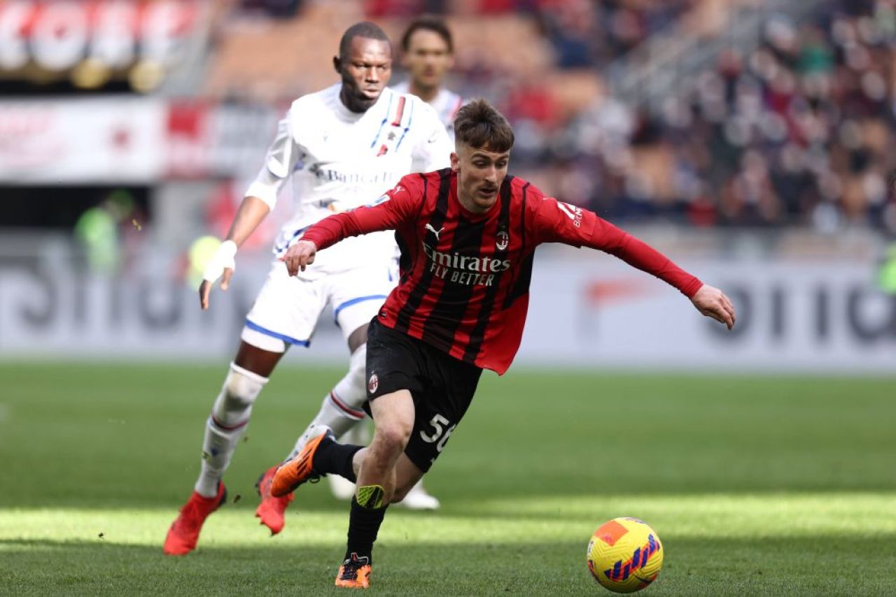 S-a schimbat liderul în Italia! AC Milan a depășit-o pe rivala Inter Milano. Imaginile bucuriei_10