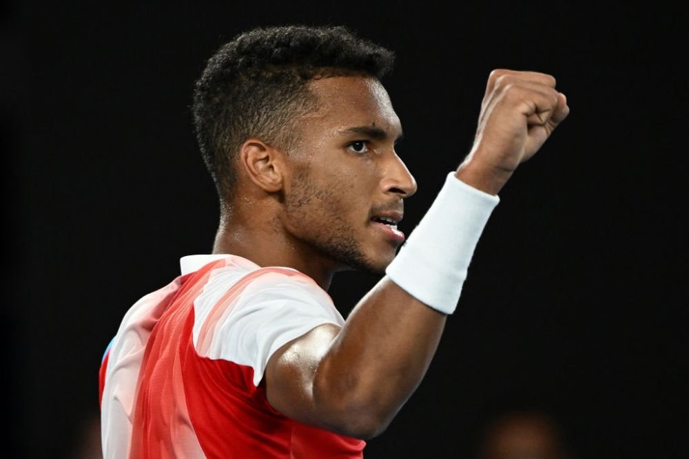 Dacă nu din prima, a noua oară tot iese! Felix Auger-Aliassime l-a bătut pe Tsitsipas la Rotterdam și a câștigat primul titlu ATP_3