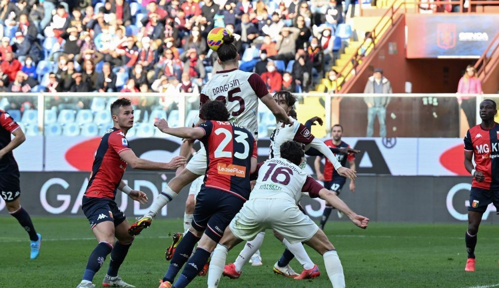 Drăgușin, cel mai slab de la cei mai slabi! Rom&acirc;nul a făcut un joc groaznic la Salernitana, codașa din Serie A