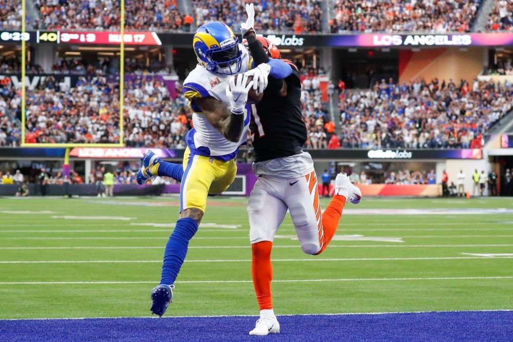„Ce bine mă simt în adidașii mei!” :) Starul de la Super Bowl a făcut senzație! Cele mai scumpe ghete de antrenament din istorie: 200.000 de dolari și aproape 1.500 de diamante _5