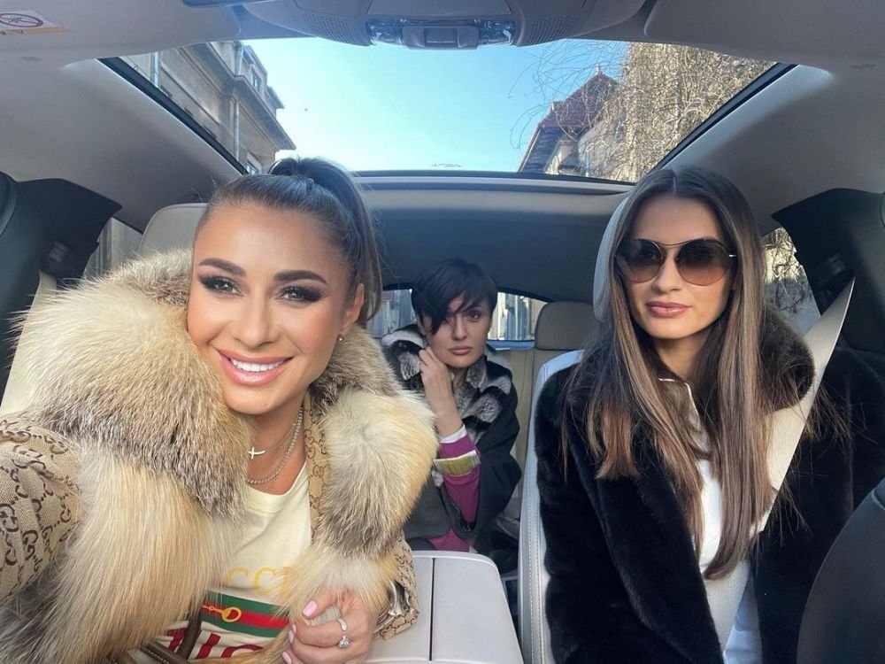 Anamaria Prodan, mesaj cu dedicație pentru Reghecampf chiar de Valentine's Day: „Puțini știu să facă asta!” _23