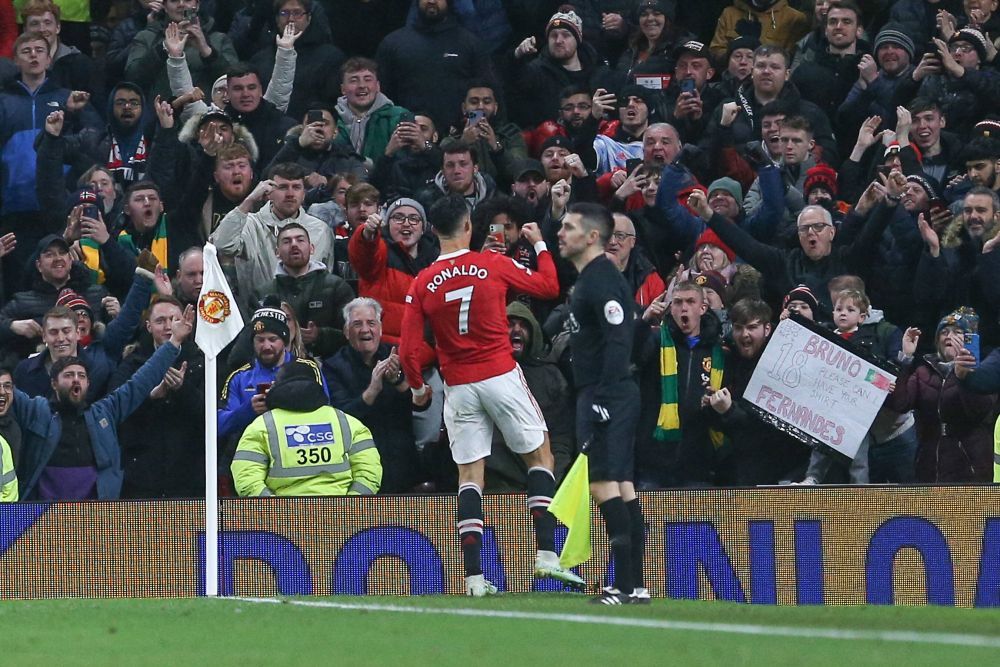 Ronaldo înscrie în seară de Champions League chiar și când nu joacă! :) Messi rata penalty, superstarul portughez marca primul gol al anului _2