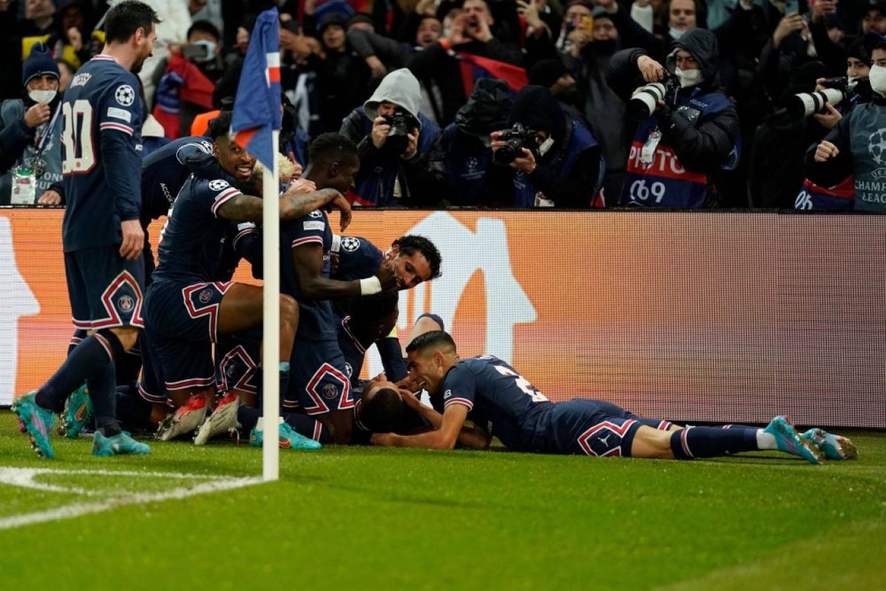 Parisul îl pune la colț pe Messi! Ce note a primit după prestația