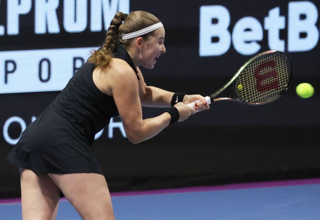 „Mânioasa din WTA”, Jelena Ostapenko a reclamat comportamentul necivilizat al fanilor polonezi: „Nu suntem la fotbal!” Ce au putut să facă_9