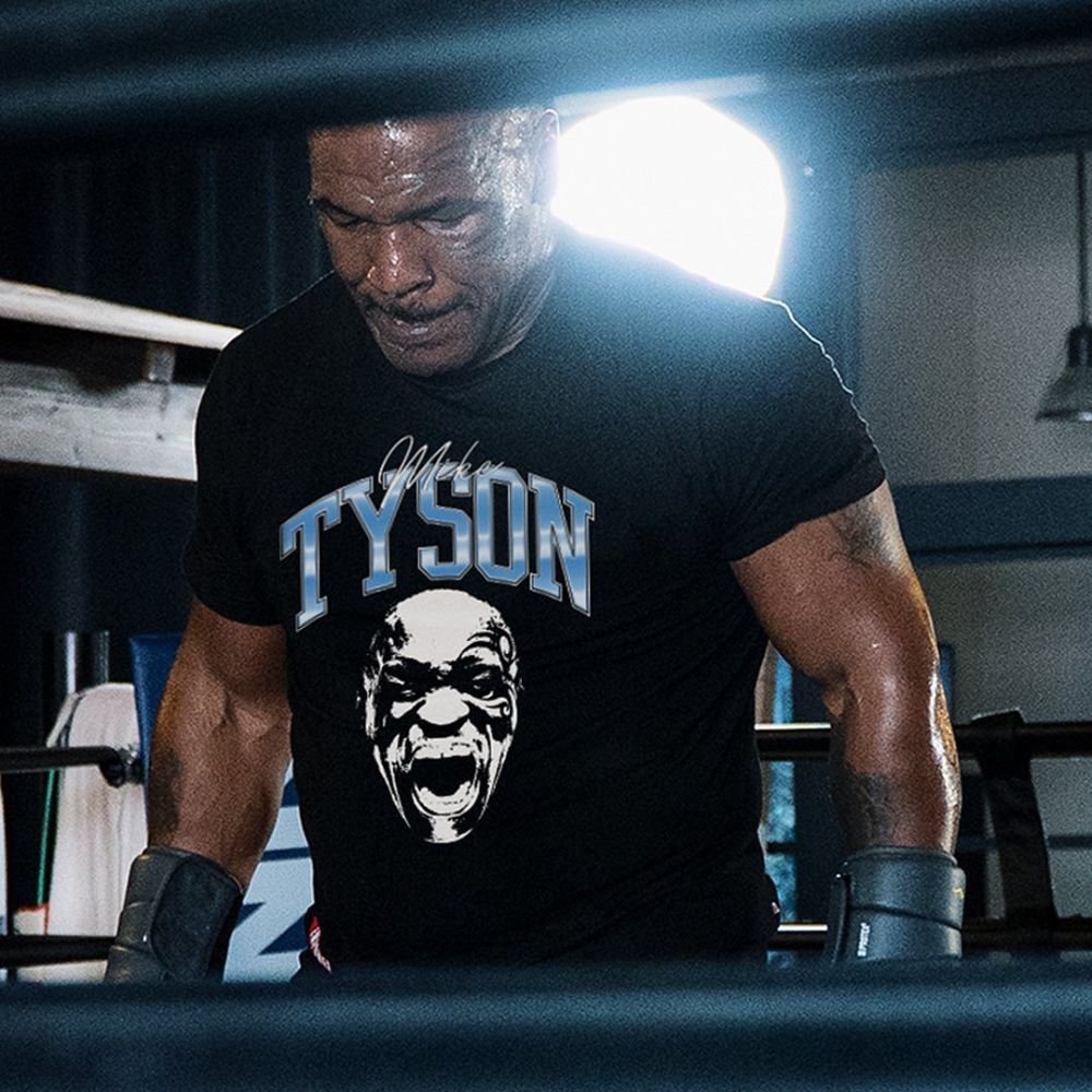 Snoop Dogg ar fi invidios! Mike Tyson, fotografie virală cu un sac imens de marijuana! Câștig de peste 500 de mii de euro pe lună_2