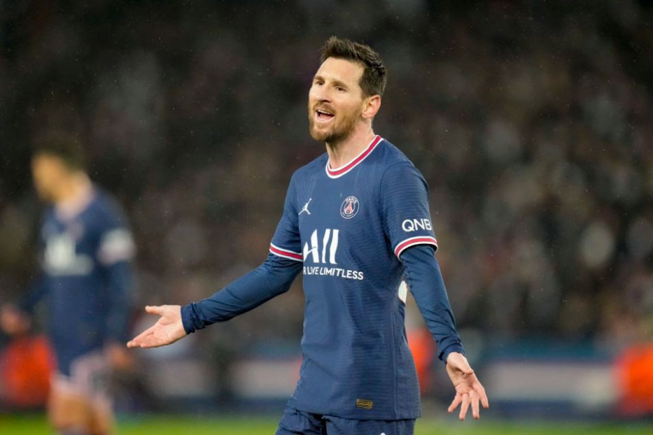 „Îl distrug! Sunt niște nesimțiți!” Aguero știe de ce Messi nu se simte confortabil la PSG _3