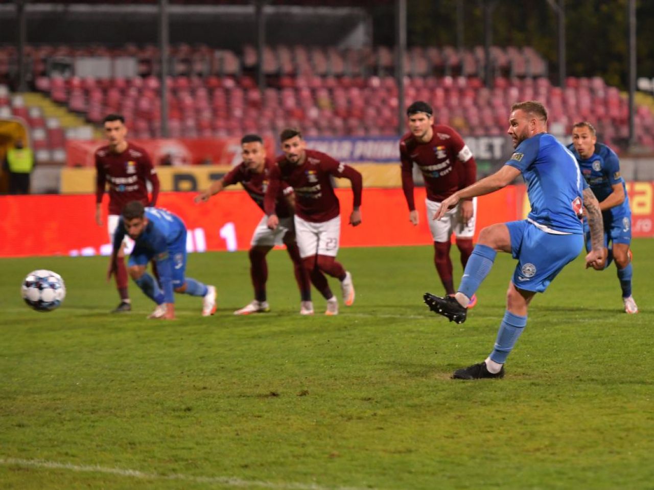 IREAL! Un titular din Liga 1 dorit de Dinamo și Rapid s-a transferat astăzi în liga 5 din Polonia_6
