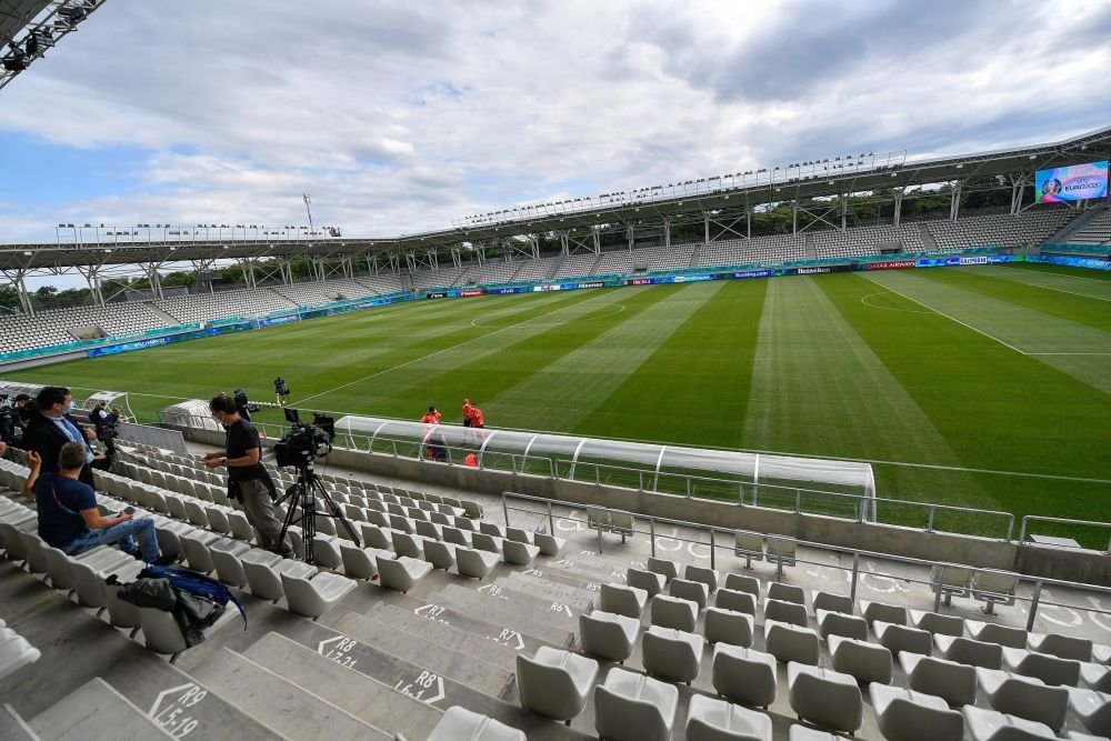 Se joacă și fotbal pe Arcul de Triumf! Primul meci găzduit de noua arenă_2