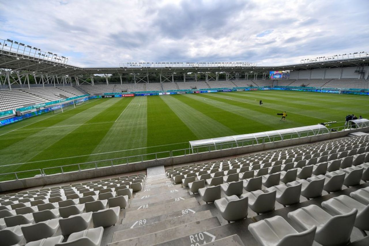 Se joacă și fotbal pe Arcul de Triumf! Primul meci găzduit de noua arenă_4