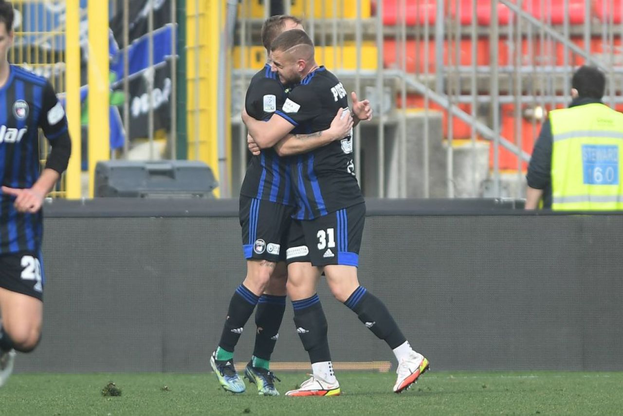 Pușcaș a înscris primul gol de când s-a transferat la Pisa! Atacantul român a marcat împotriva echipei lui Berlusconi _6