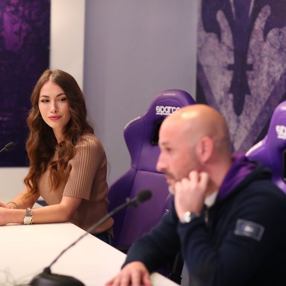 Reacție dură a ofițerului de presă de la Fiorentina după imaginile virale cu Arthur Cabral! Răspuns pentru fanii care au spus că jucătorul îi făcea avansuri _36
