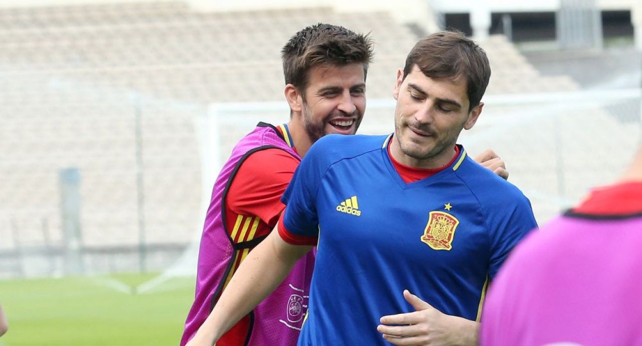 Reacție virală a lui Gerard Pique când a văzut cum arată acum Iker Casillas. Ce i-a scris fostului portar_1