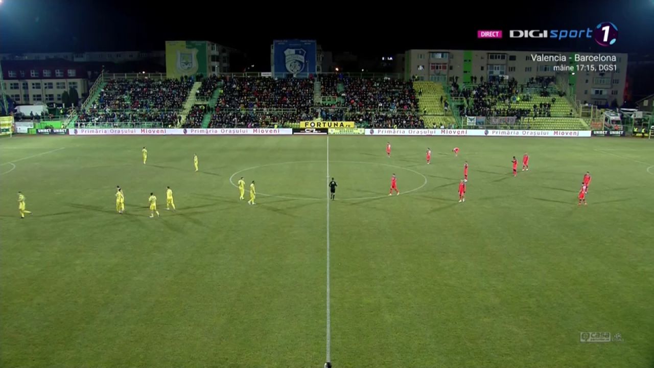 Imagini incredibile de la Mioveni! Tribunele sunt pline, deși legea impune ca arena să fie umplută la 30% din capacitate_1