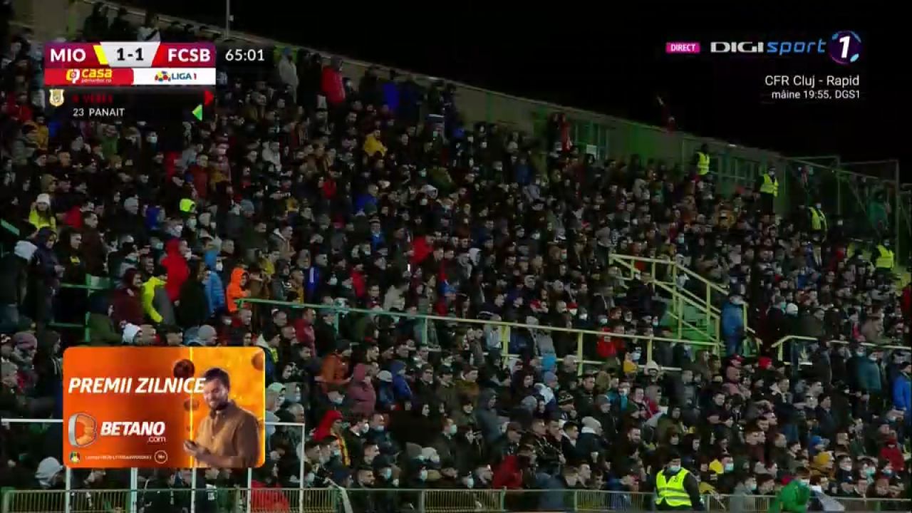Imagini incredibile de la Mioveni! Tribunele sunt pline, deși legea impune ca arena să fie umplută la 30% din capacitate_4