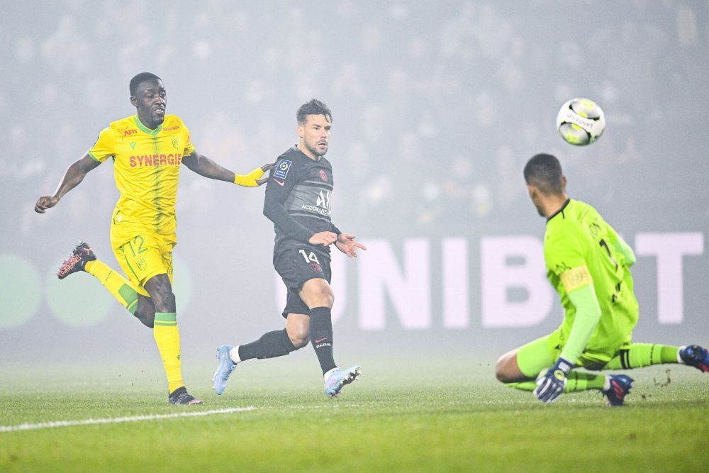 Istorie! Nota 10 în L'Equipe pentru portarul lui Nantes după victoria cu PSG. Messi și Mbappe, corigenți_2