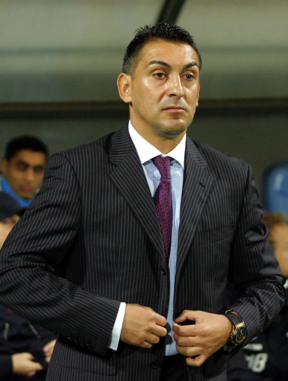Piedestalul pe care Ilie Dumitrescu îl urcă pe un tehnician din Liga 1. 