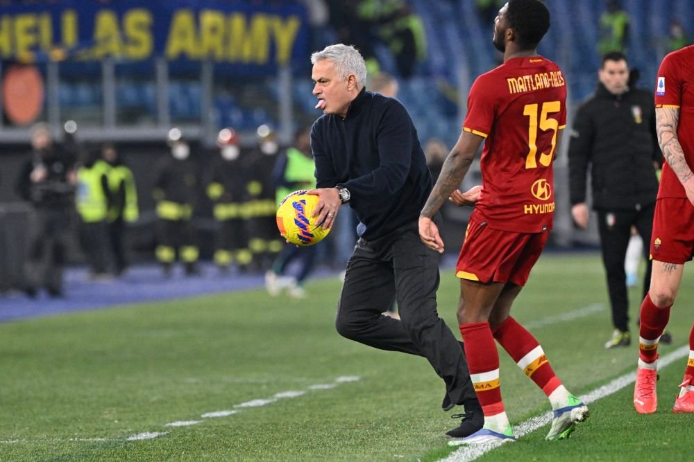 Jose Mourinho, eliminat din nou după un gest controversat! Cum l-a provocat antrenorul pe arbitrul partidei _4