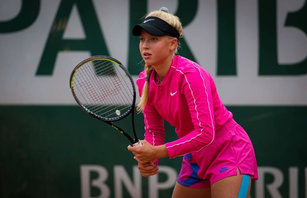Minunile circuitului WTA: o puștoaică de 14 ani a învins-o pe Sara Errani, fosta finalistă de la Roland Garros în calificări, la Guadalajara_3