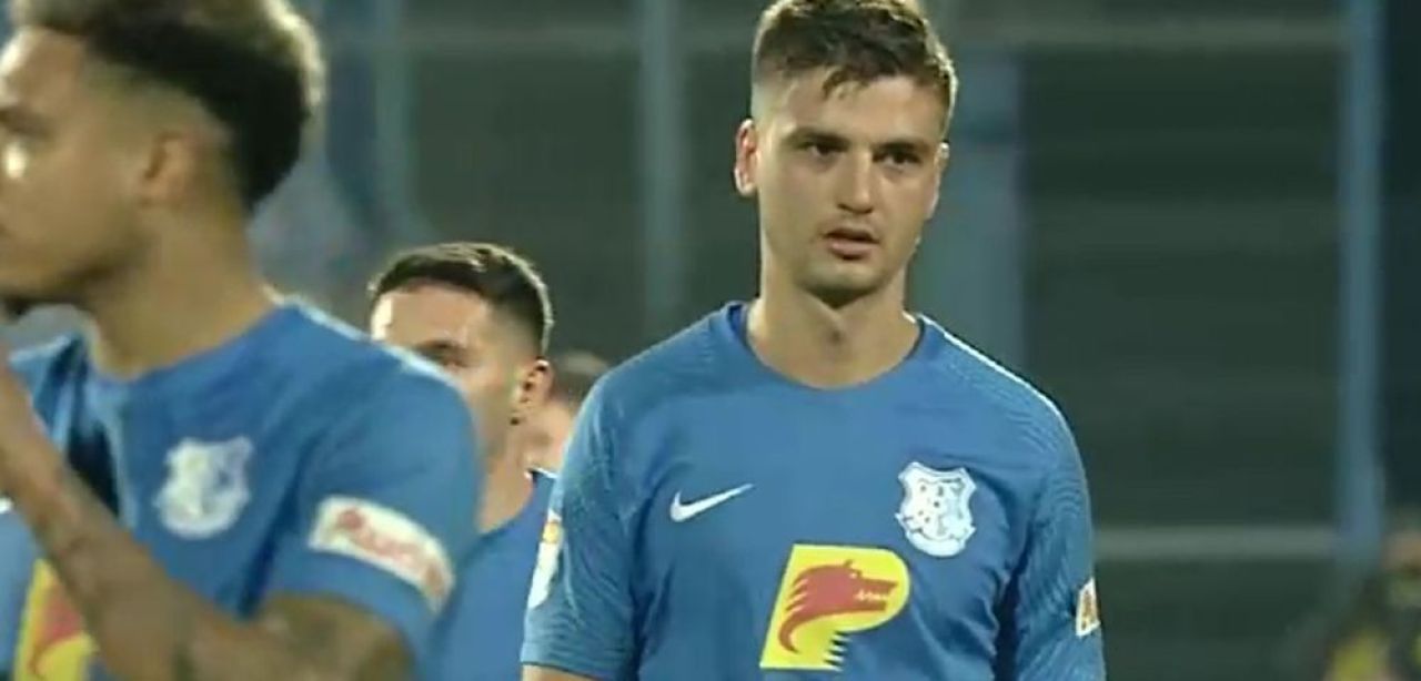 Gică Hagi, un car de nervi după eșecul cu FC Argeș. A intrat pe teren și s-a răstit la Dragoș Nedelcu_1
