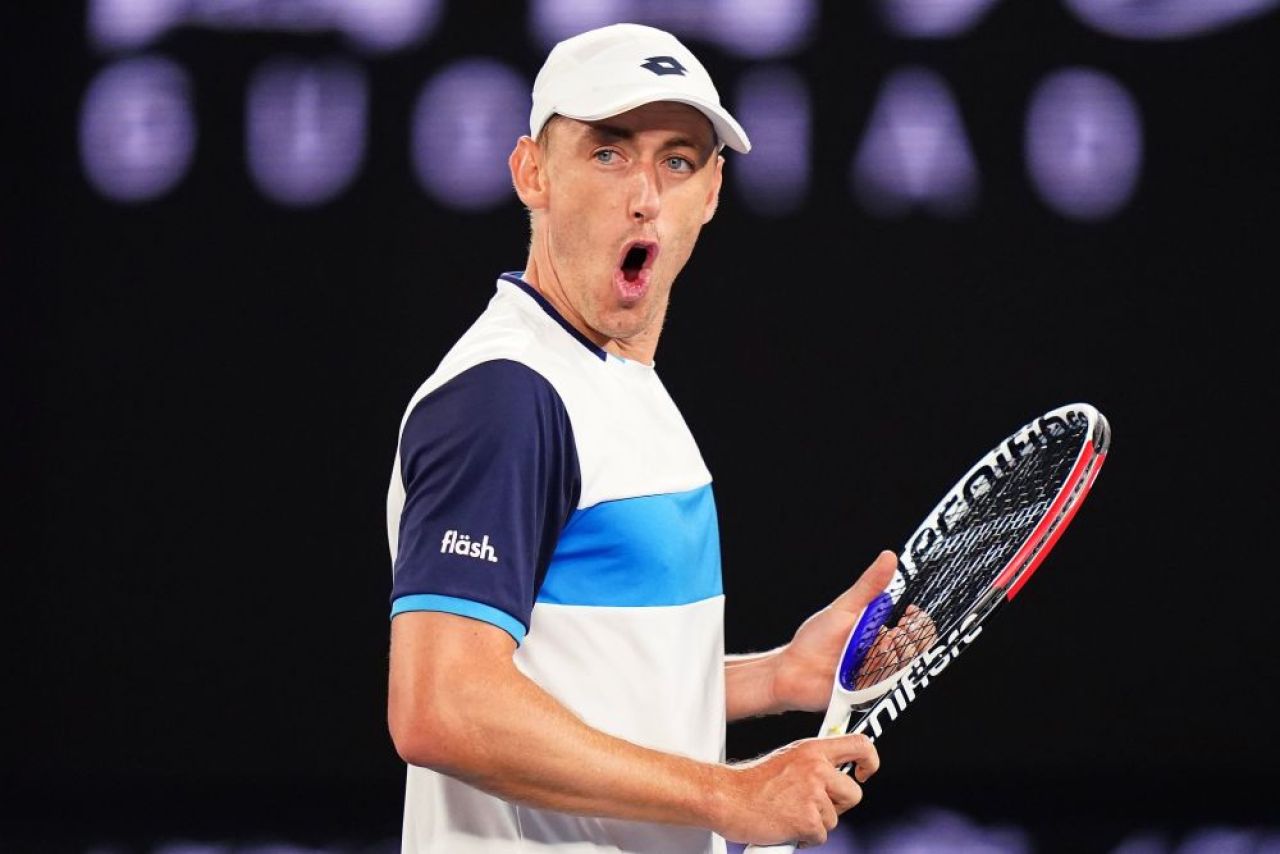 Culmea culmilor: să te accidentezi singur la ochi. Cea mai dubioasă accidentare din tenis îi aparține australianului John Millman_1