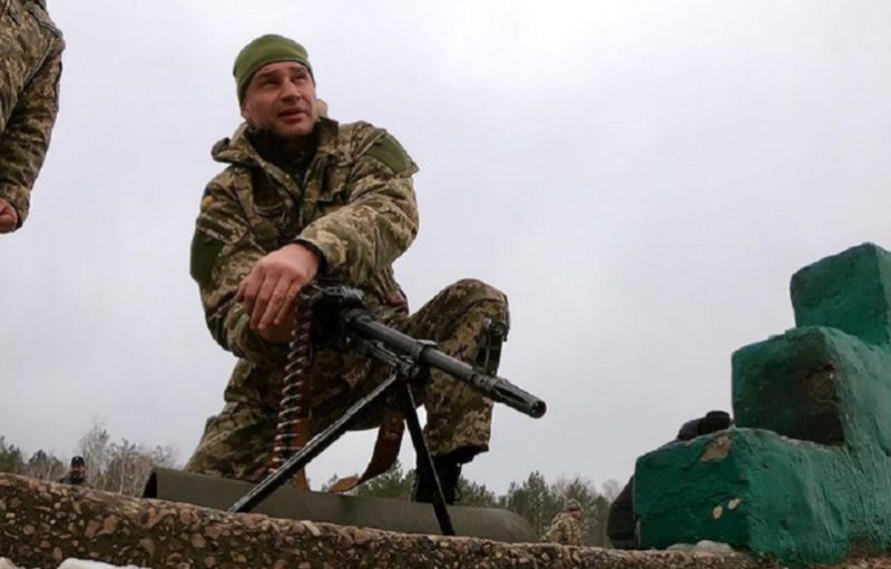 Război în Ucraina! Copii uciși, frații Klitschko luptă în stradă, Putin ”denazifică” Ucraina cu neo-naziștii de la Wagner Group, Rusia nu mai există în sport_5