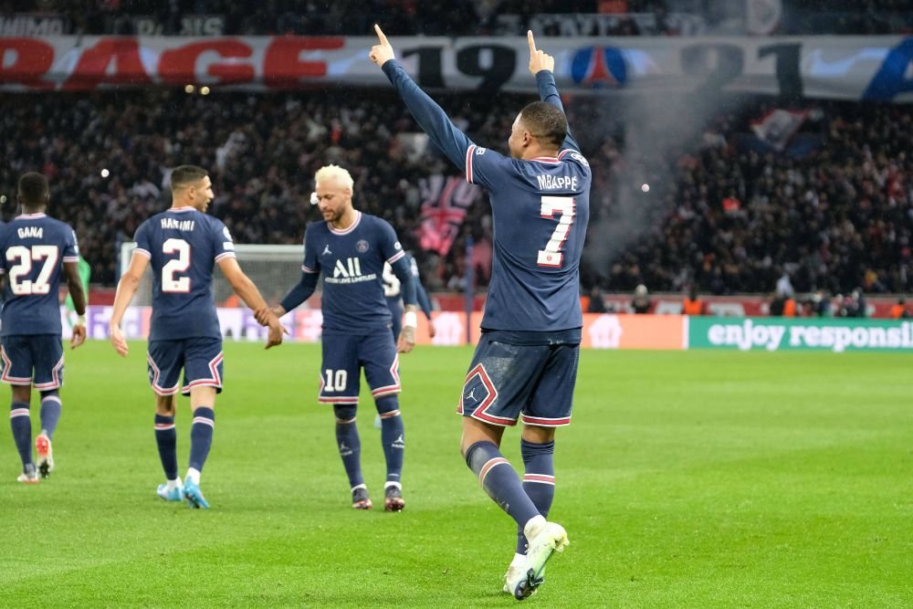 'Cooperativa MM' de la PSG lovește din nou! Fanii și-au reamintit de 'vechiul' Messi după ce au văzut assist-ul cu care l-a dus pe Mbappe în istoria clubului _3