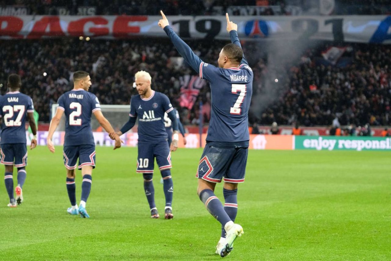 'Cooperativa MM' de la PSG lovește din nou! Fanii și-au reamintit de 'vechiul' Messi după ce au văzut assist-ul cu care l-a dus pe Mbappe în istoria clubului _3