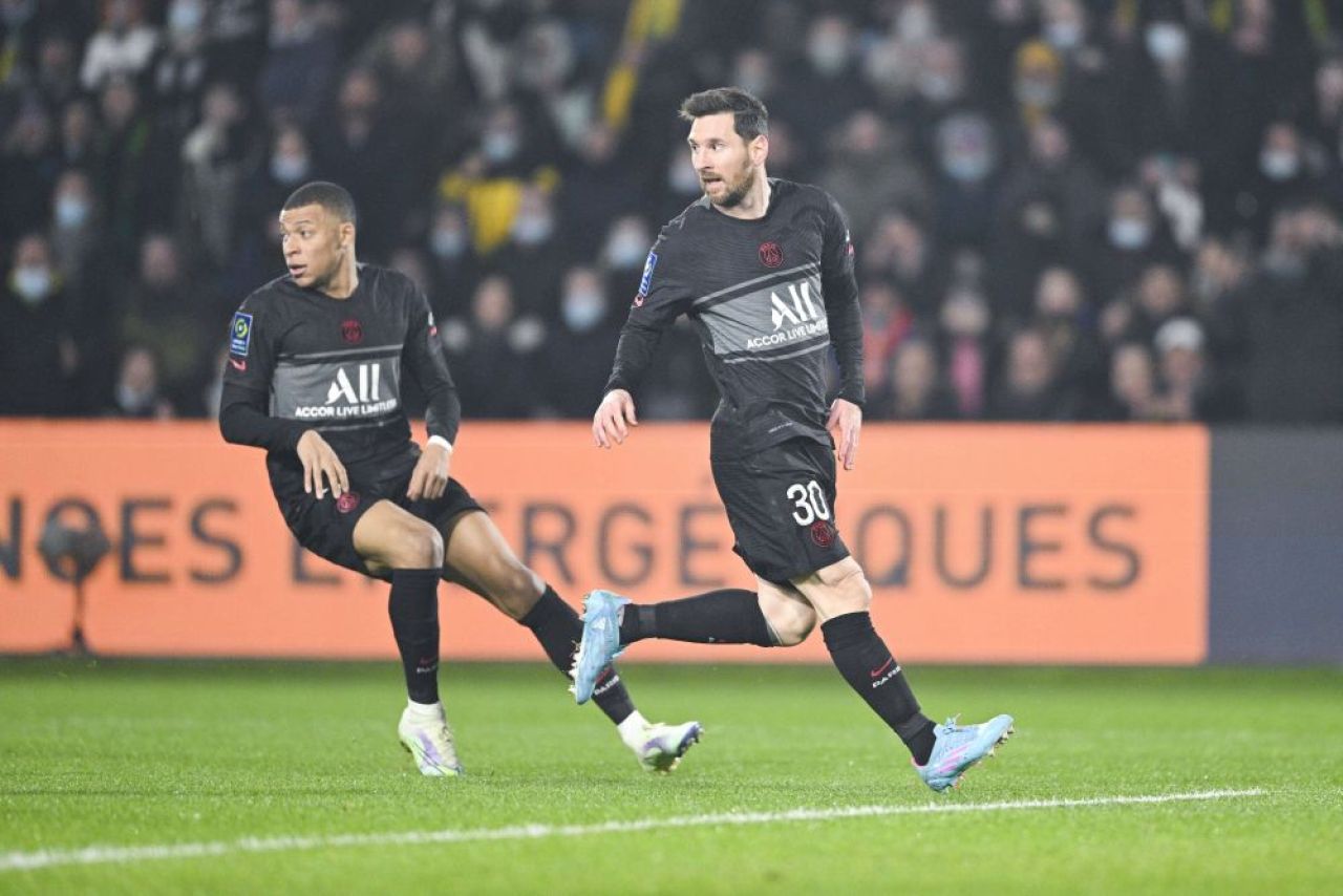 'Cooperativa MM' de la PSG lovește din nou! Fanii și-au reamintit de 'vechiul' Messi după ce au văzut assist-ul cu care l-a dus pe Mbappe în istoria clubului _4