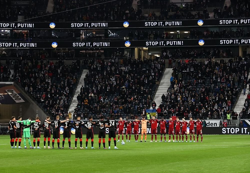 Mesaj pentru Putin direct din Bundesliga! Ce a apărut pe toate ecranele stadionului _3