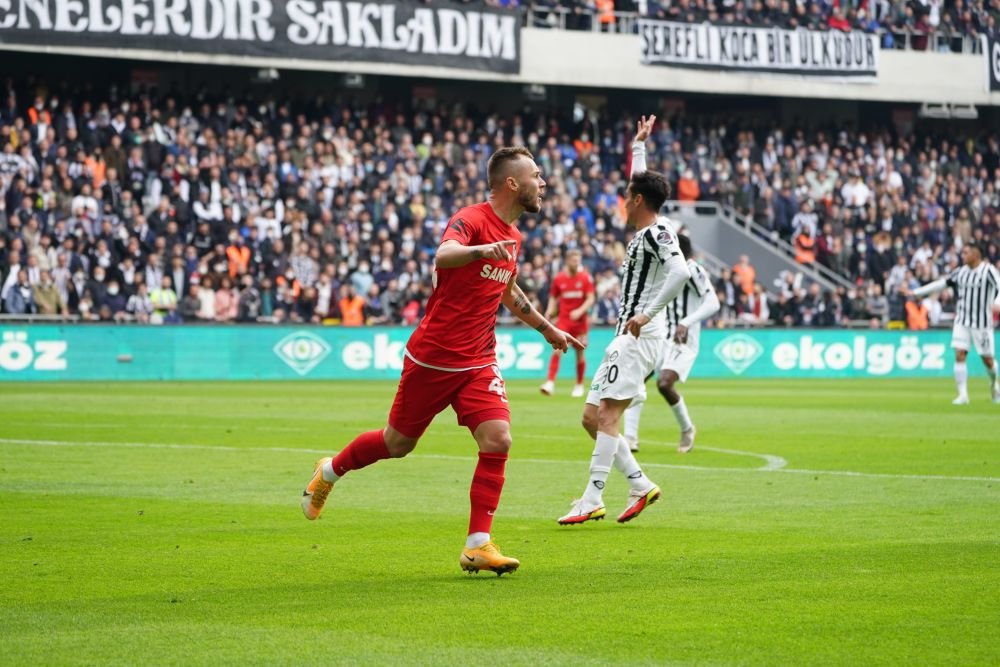 Alex Maxim a făcut spectacol pe teren pentru Gaziantep în meciul cu Altay, dar echipa sa a pierdut! „Dublă” marcată de român în prima repriză _3