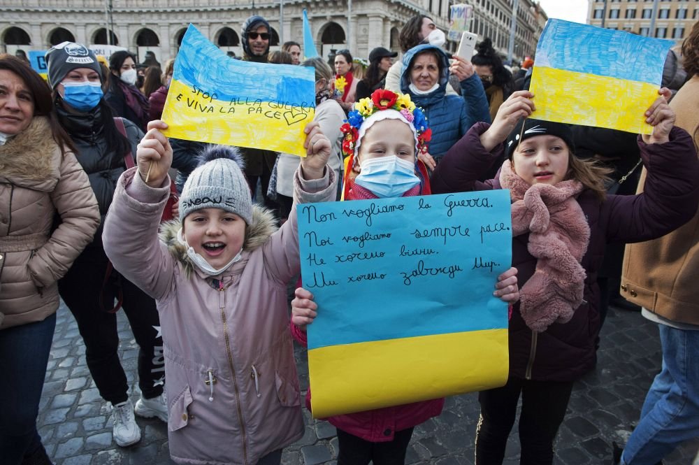 Război în Ucraina! Copii uciși, frații Klitschko luptă în stradă, Putin ”denazifică” Ucraina cu neo-naziștii de la Wagner Group, Rusia nu mai există în sport_21