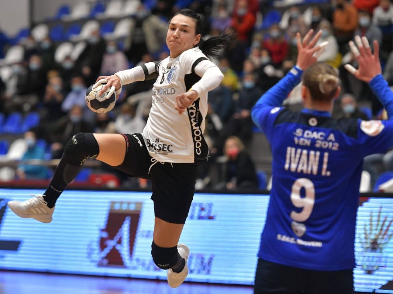 CSM București, în sferturile EHF Champions League! Echipele naționale de handbal din Rusia și Belarus, excluse din orice competiție_3