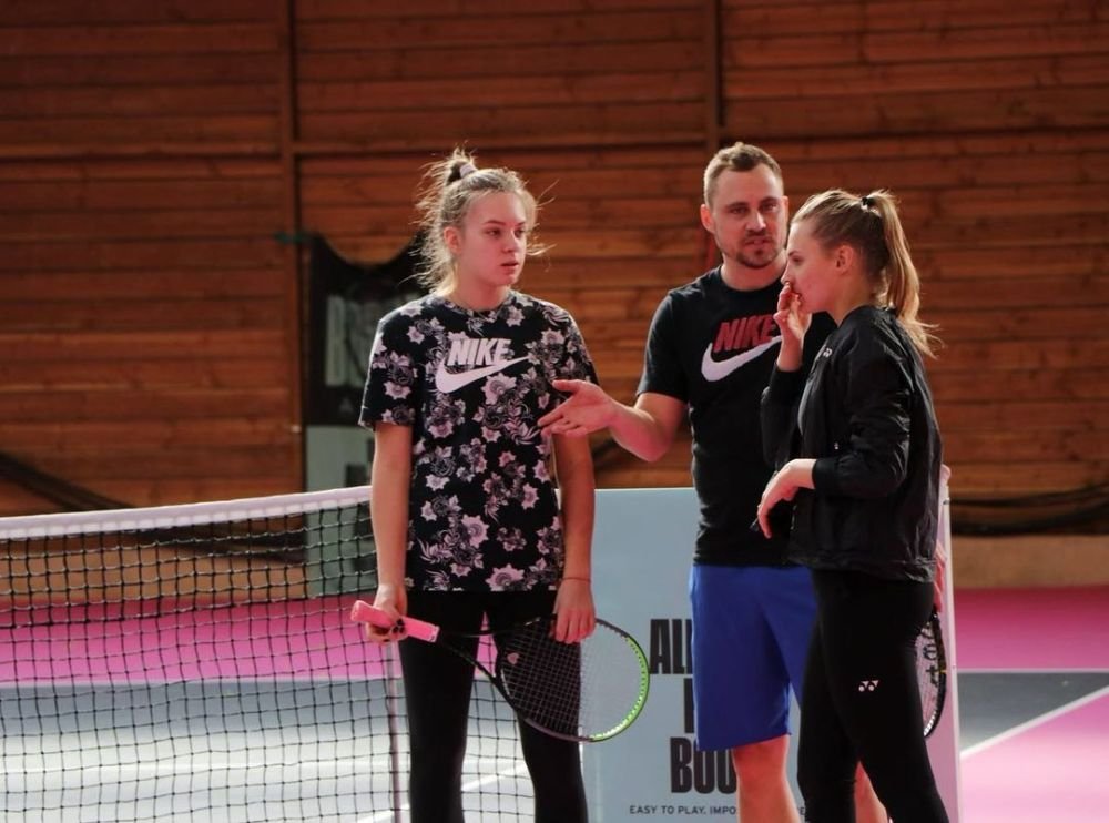 Tenismenele ucrainene care au fugit de război, lăsându-și părinții în urmă, s-au întors pe terenul de tenis! Ivanna Yastremska a debutat în circuitul WTA! Imagini emoționante_2