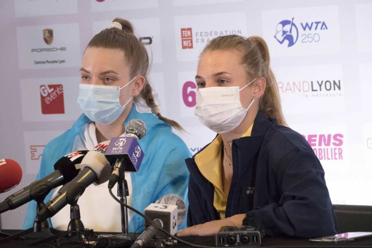Tenismenele ucrainene care au fugit de război, lăsându-și părinții în urmă, s-au întors pe terenul de tenis! Ivanna Yastremska a debutat în circuitul WTA! Imagini emoționante_8