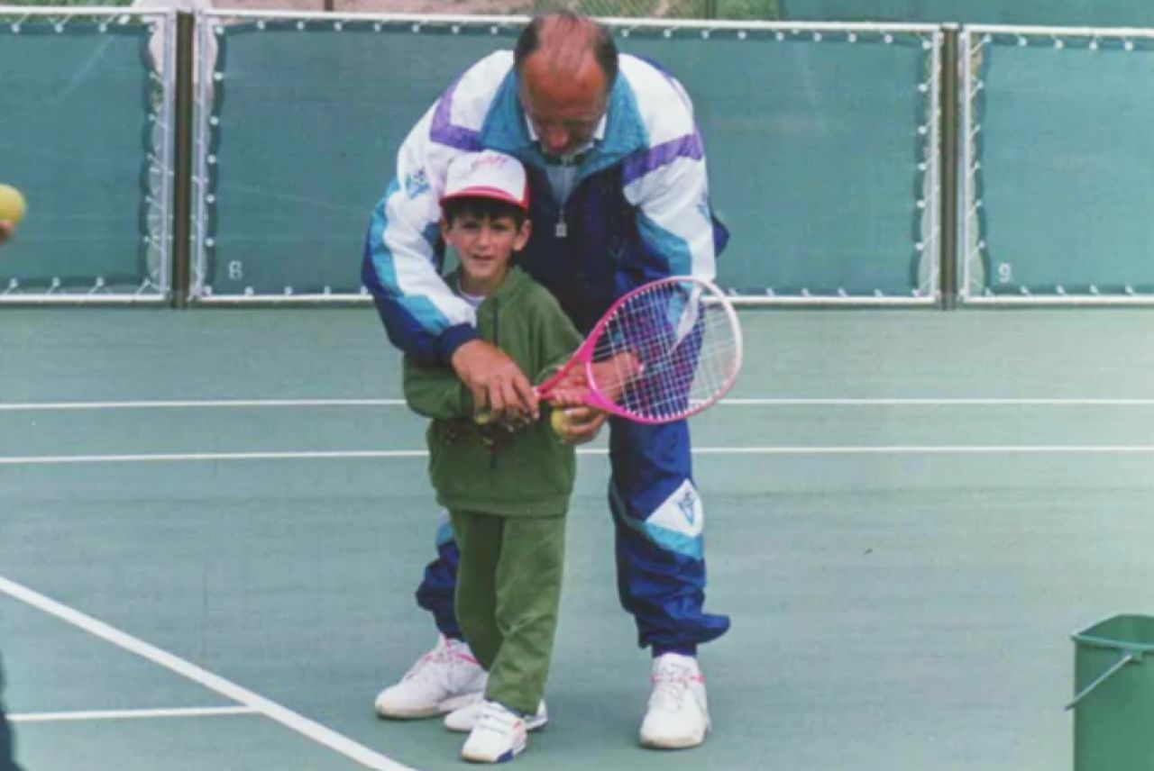 Împrumuturi de la cămătari și aurul familiei, vândut: sacrificiile făcute de părinții lui Novak Djokovic în timpul Războaielor Iugoslave_18