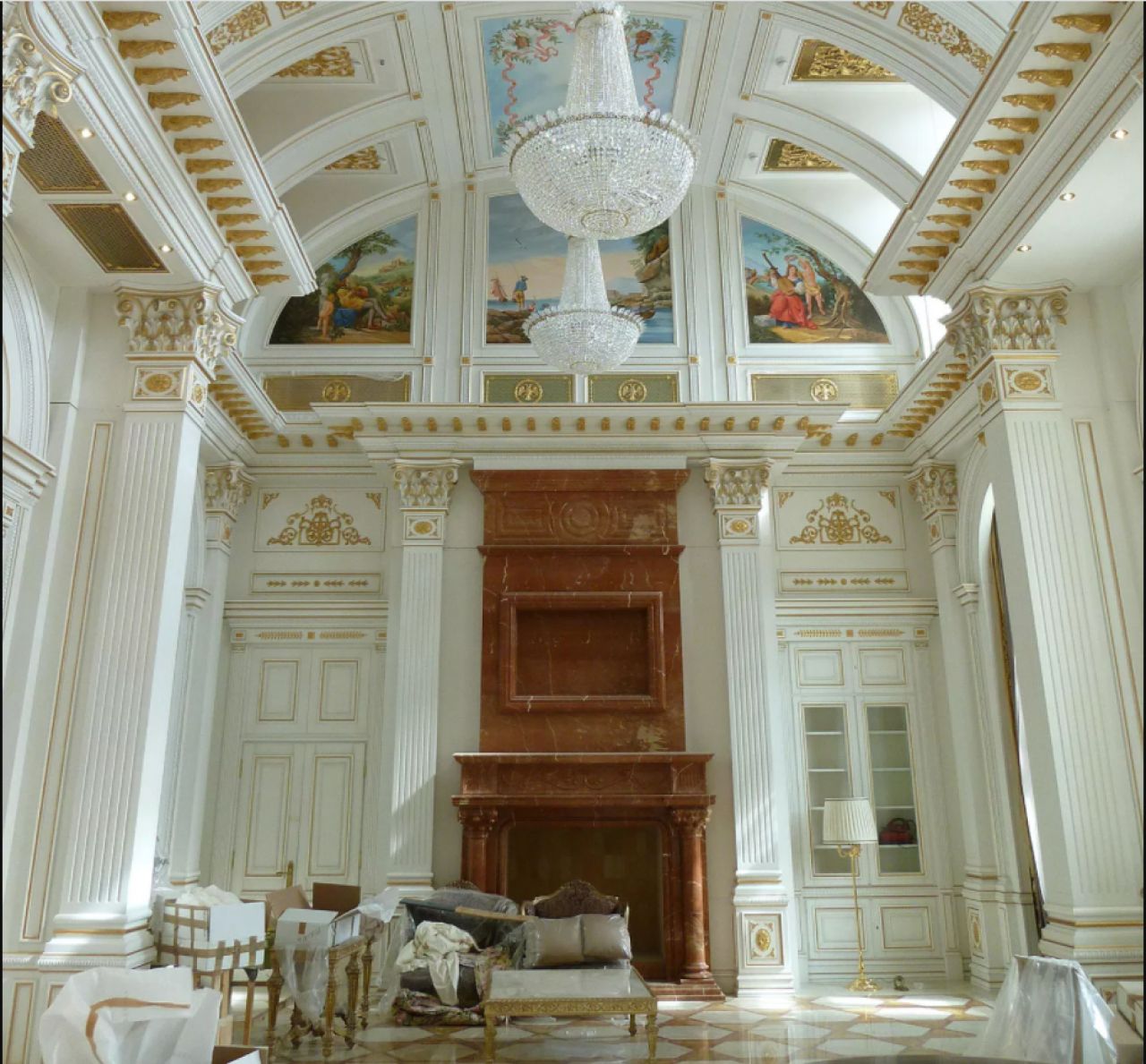 Palatul lui Putin de 1 miliard de euro este mâncat de mucegai! Luxul în care trăiește președintele Rusiei_1