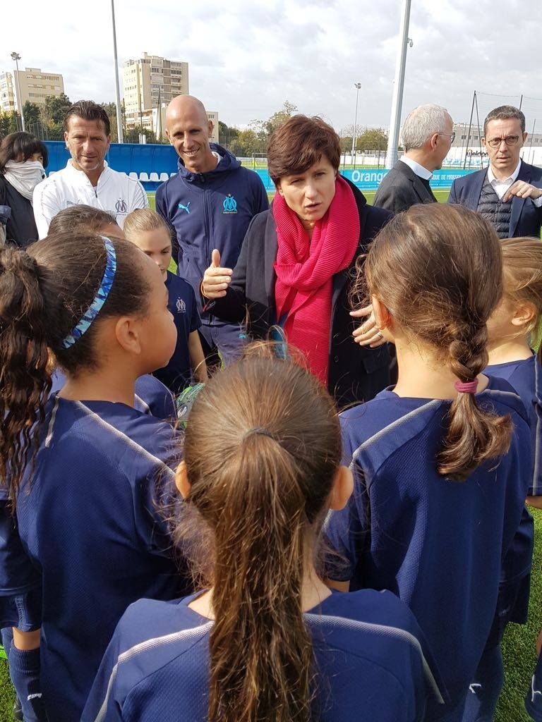 Roxana Mărăcineanu, ministrul sportului din Franța, dezvăluie cu ce echipă din România ține, cum a rămas ”ostatică” la comuniști și de ce preferă să doarmă în mașină în vacanțe (I)_4