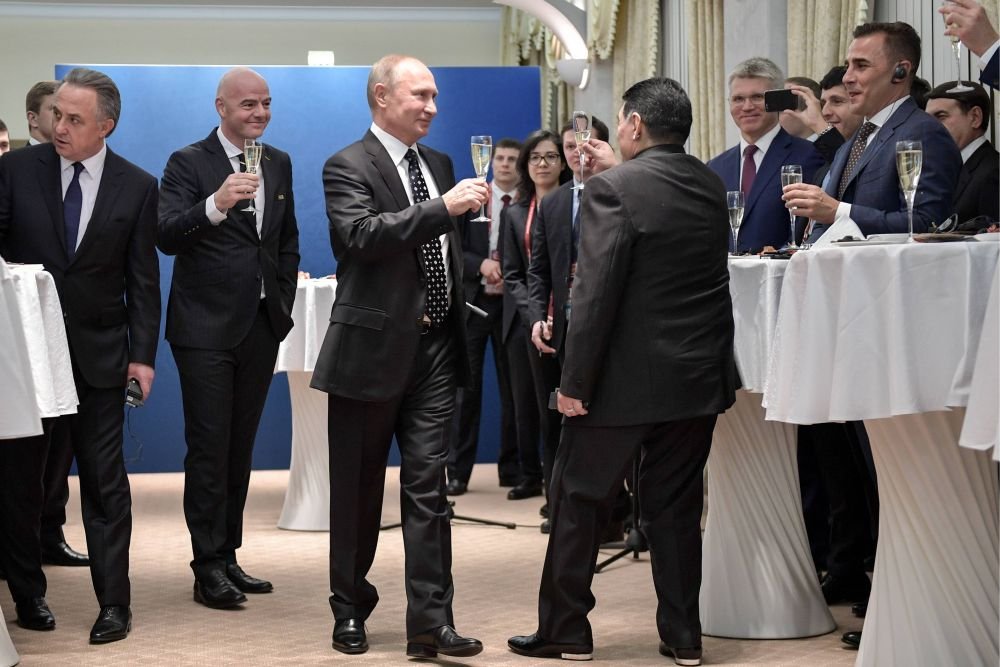 Momentul în care legendarul Maradona a refuzat să se întâlnească cu Putin: „Nu mă trezesc la ora aia!” _3