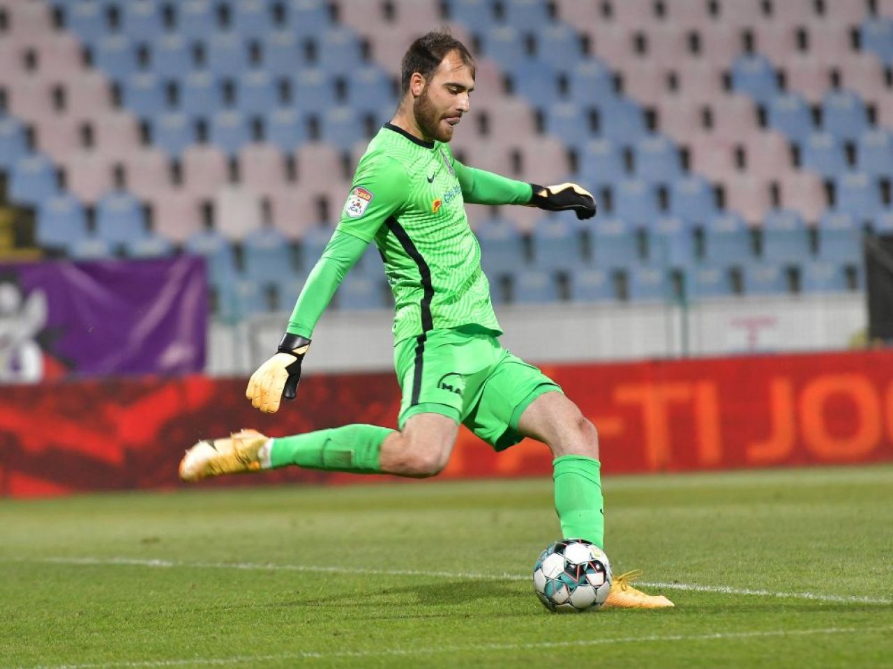 Abia întors din infernul din Ucraina, Valentin Cojocaru trebuie să aleagă între FCSB și Dinamo! _7