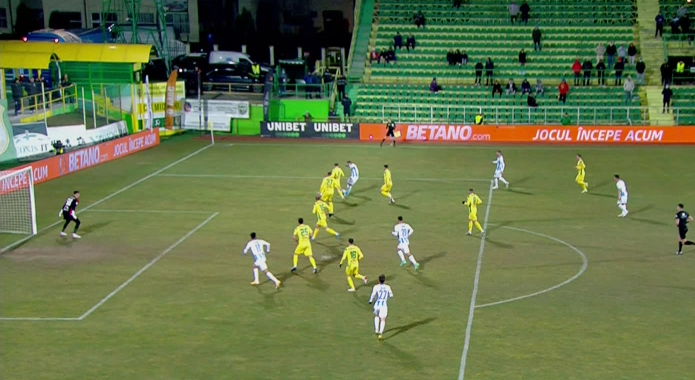 CS Mioveni - Universitatea Craiova 0-3. Dubla lui Markovic și golul lui Baiaram aduc a cincea victorie consecutivă pentru olteni_8